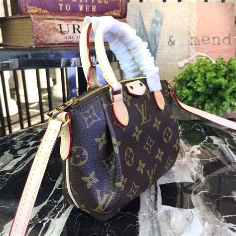 Louis Vuitton Monogram Canvas Turenn